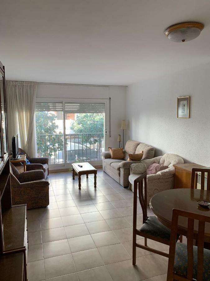 Apartamento Cambrilsfornia Apartment Екстериор снимка