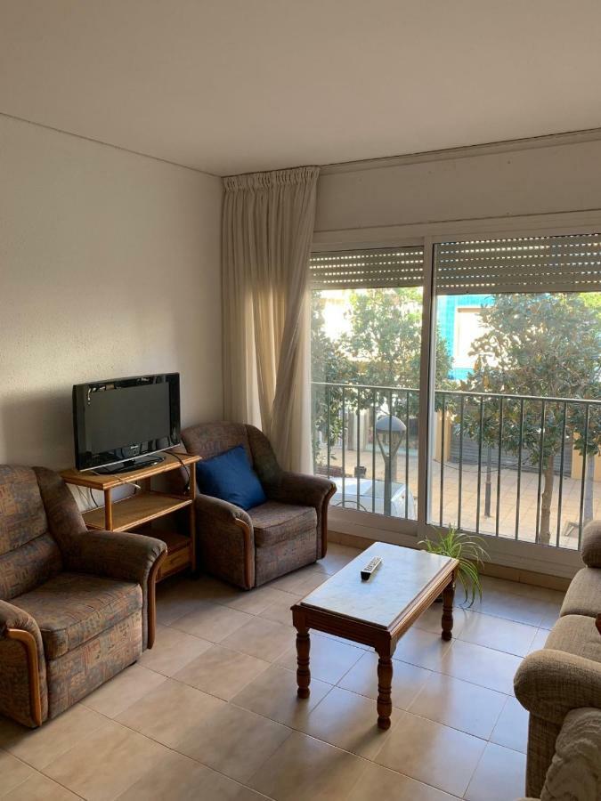 Apartamento Cambrilsfornia Apartment Екстериор снимка