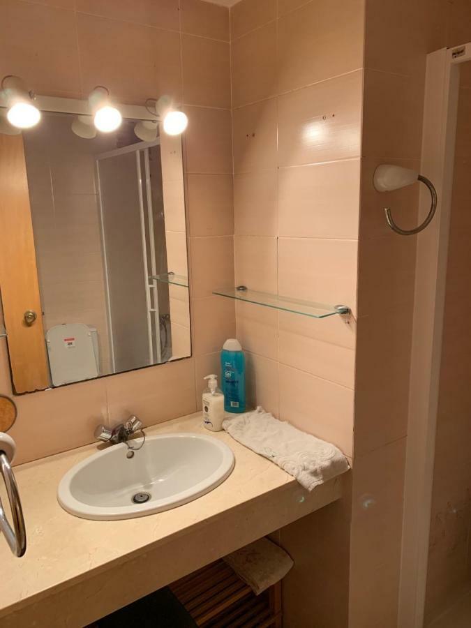 Apartamento Cambrilsfornia Apartment Екстериор снимка